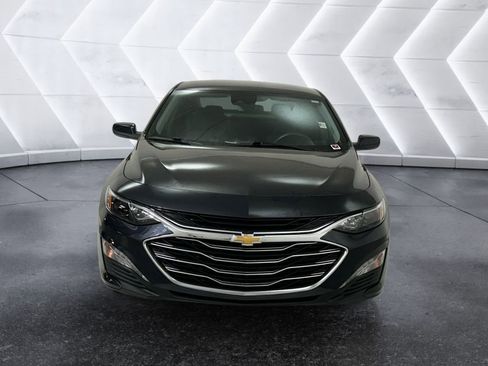 Used 2023 Chevrolet Malibu LT image 2