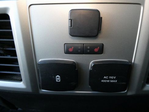 Used 2019 Ford F150 Lariat w/ Equipment Group 502A Luxury image 18