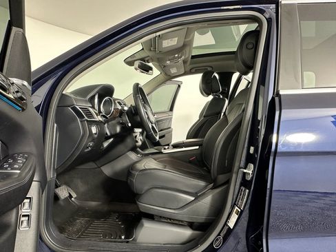 Used 2015 Mercedes-Benz GL 450 4MATIC image 23