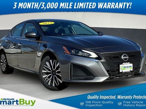 Used 2023 Nissan Altima 2.5 SV w/ SV Premium Package image 1