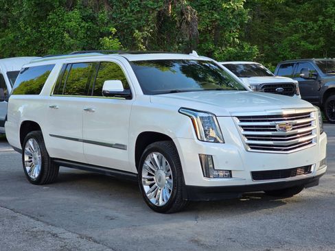 Used 2016 Cadillac Escalade ESV Platinum image 9