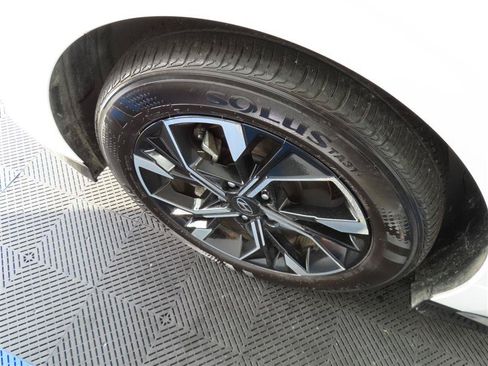 Used 2025 Hyundai Sonata SEL FWD image 6