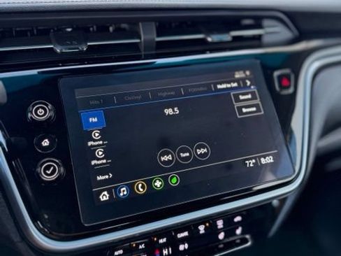 Used 2023 Chevrolet Bolt LT w/ Infotainment Package FWD image 12