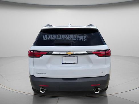 Used 2023 Chevrolet Traverse LT FWD image 5