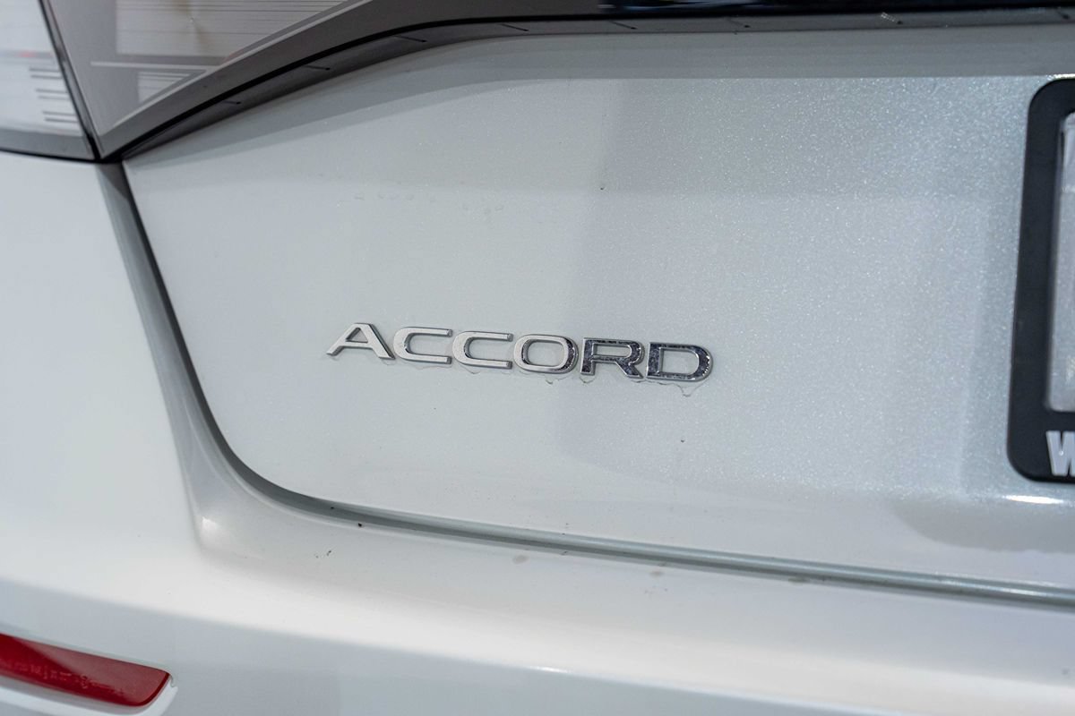 Used 2025 Honda Accord Sport image 11