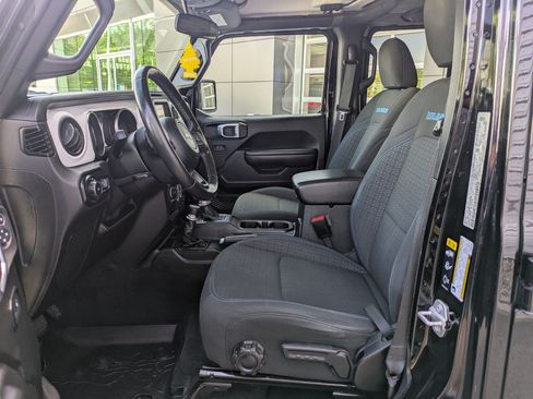 Used 2021 Jeep Wrangler Unlimited Sport AWD/4WD image 15