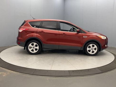 Used 2015 Ford Escape SE AWD/4WD image 6