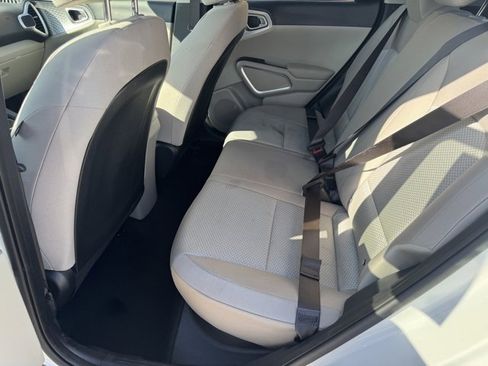 Certified 2025 Kia Soul LX image 14