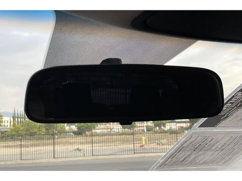 Used 2018 Kia Sorento LX image 26