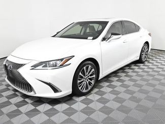 Used 2019 Lexus ES 300h video 2