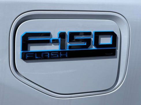 New 2025 Ford F150 Lightning Flash AWD/4WD image 7