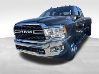 Used 2024 RAM 3500 Big Horn video 2