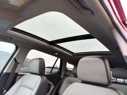 Used 2019 GMC Terrain SLT w/ Preferred Package image 32