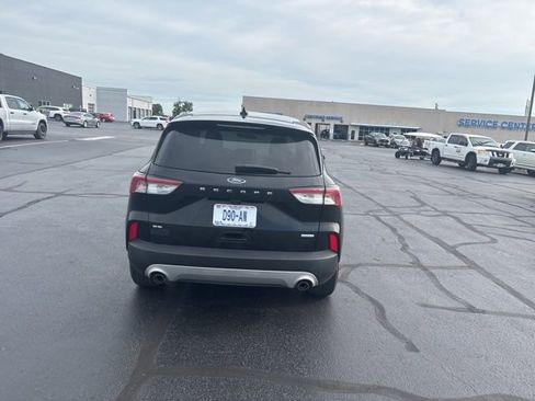 Used 2020 Ford Escape SE FWD image 12