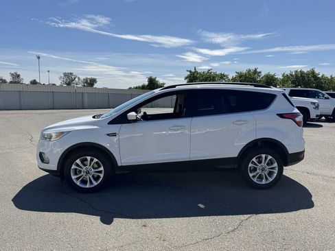 Used 2018 Ford Escape SE FWD image 6