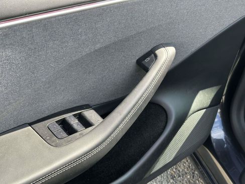 Used 2024 Tesla Model 3 Long Range RWD image 11