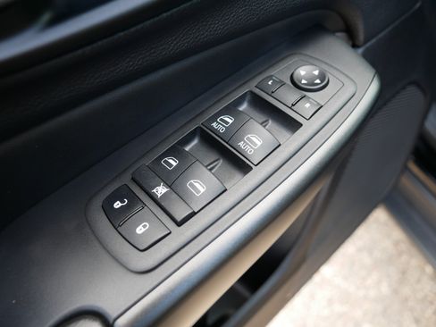 Used 2022 Jeep Cherokee Trailhawk w/ Technology Group B image 19