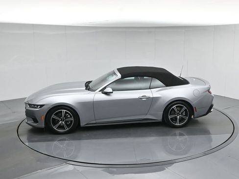 Used 2024 Ford Mustang Premium image 42