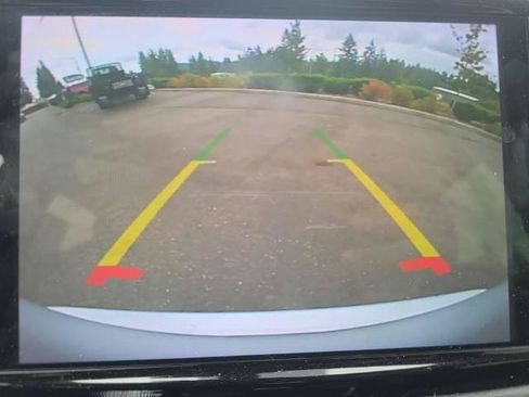 Used 2024 Chrysler Pacifica Touring-L FWD image 29