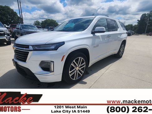 Used 2023 Chevrolet Traverse High Country AWD/4WD image 1