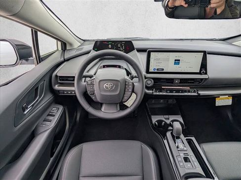 New 2026 Toyota Prius Plug-In Hybrid FWD image 12
