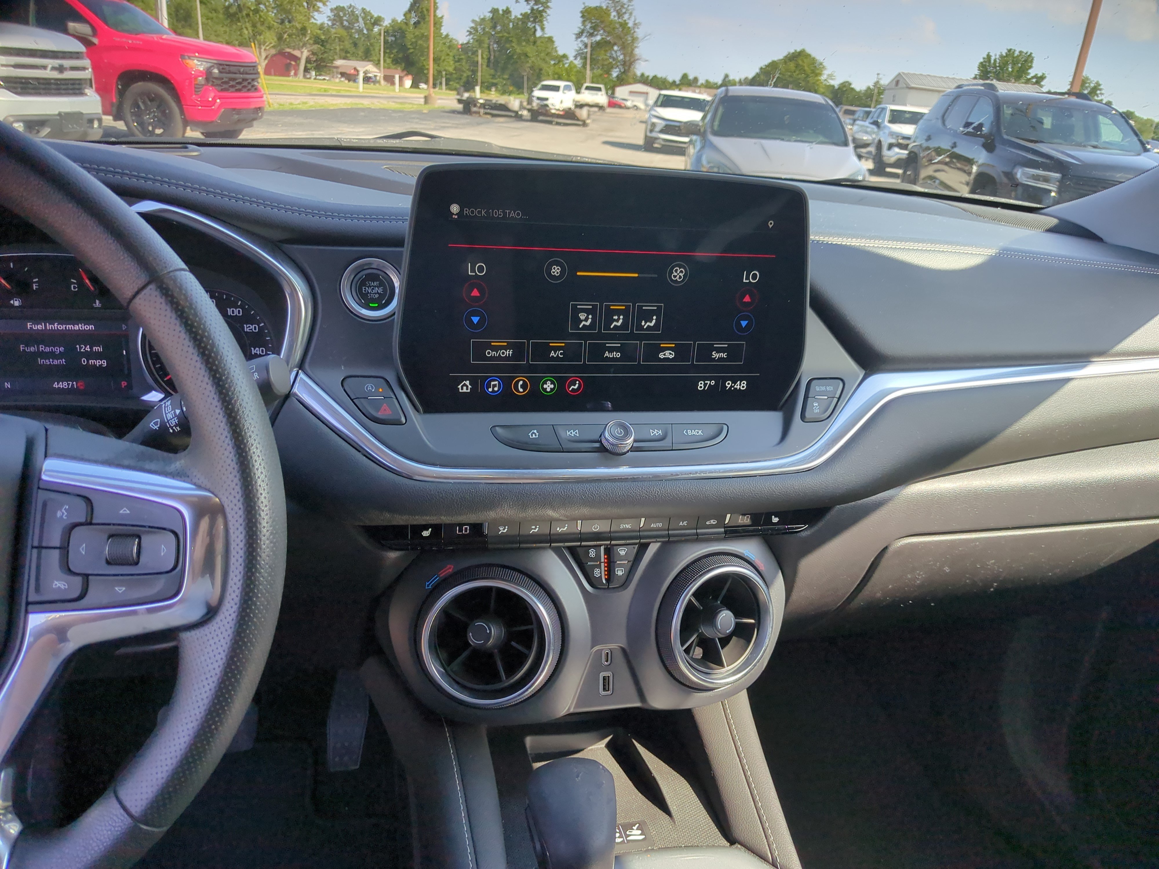 Used 2023 Chevrolet Blazer LT w/ Convenience Package FWD image 8