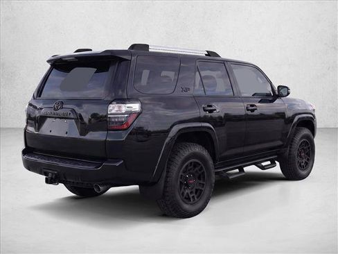 Used 2022 Toyota 4Runner SR5 RWD image 7