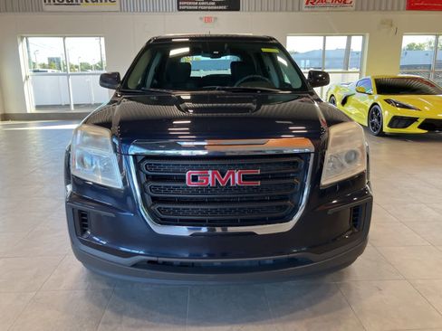 Used 2017 GMC Terrain SLE image 2