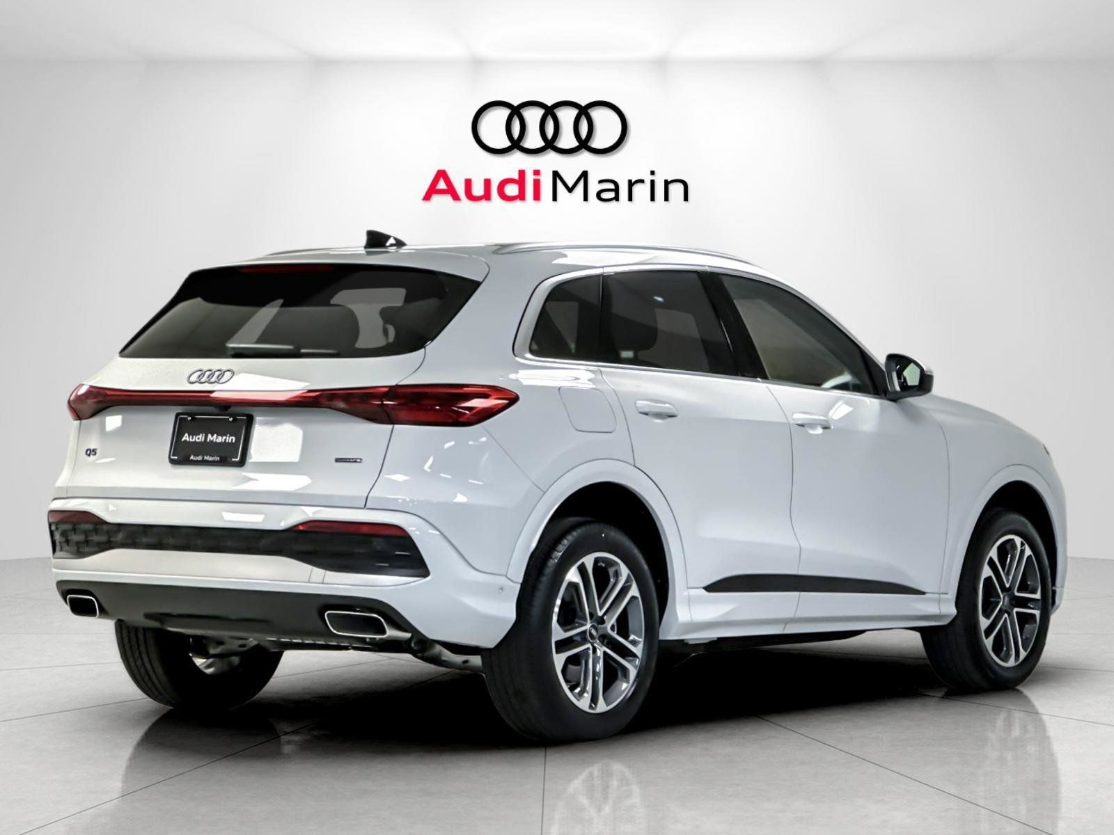 Used 2025 Audi Q5 Premium AWD/4WD image 5