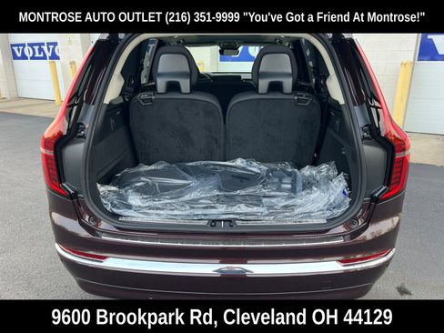 New 2026 Volvo XC90 B6 Plus w/ Protection Package Premier image 40
