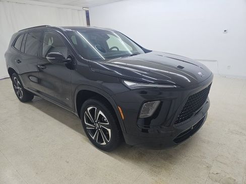 Used 2025 Buick Enclave Sport Touring image 15