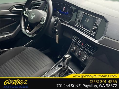 Used 2023 Volkswagen Jetta S image 31