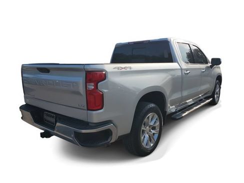 Used 2021 Chevrolet Silverado 1500 LTZ w/ Safety Package II AWD/4WD image 4