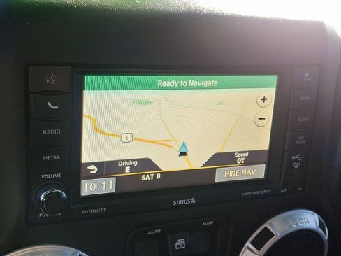 Used 2017 Jeep Wrangler Unlimited Sahara w/ Connectivity Group image 16