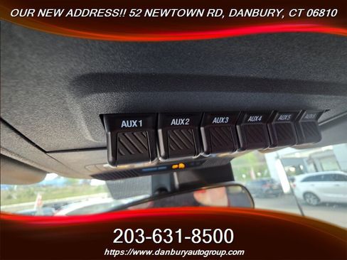 Used 2022 Ford Bronco Black Diamond AWD/4WD image 7