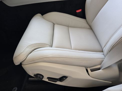 New 2026 Volvo XC60 B5 Ultra w/ Protection Package Premier image 30