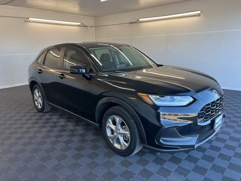 Certified 2023 Honda HR-V LX image 2