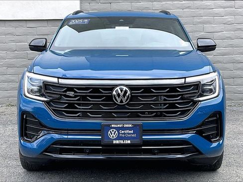 Certified 2025 Volkswagen Atlas Cross Sport SEL R-Line AWD/4WD image 2