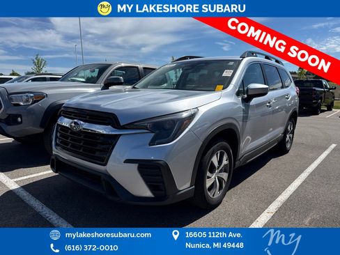 Used 2025 Subaru Ascent Premium AWD/4WD image 3