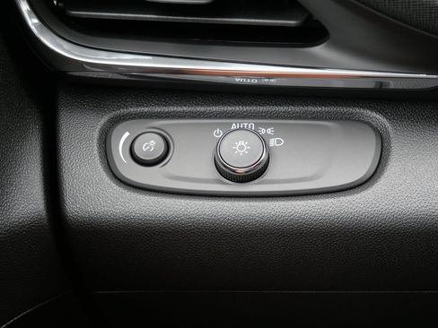 New 2026 Buick Envista Sport Touring w/ Convenience I Package FWD image 17