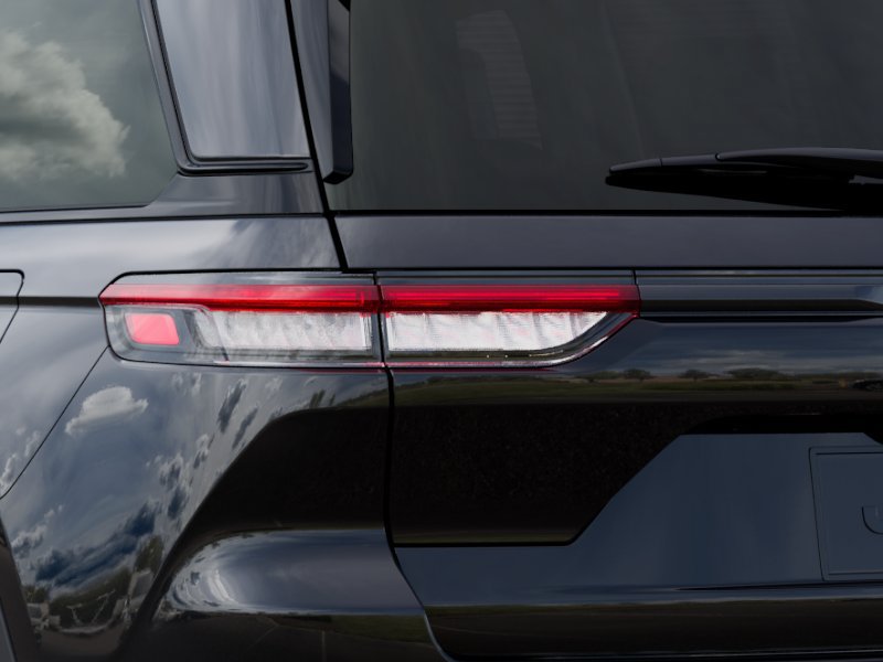 New 2027 Jeep Grand Cherokee Laredo RWD image 9