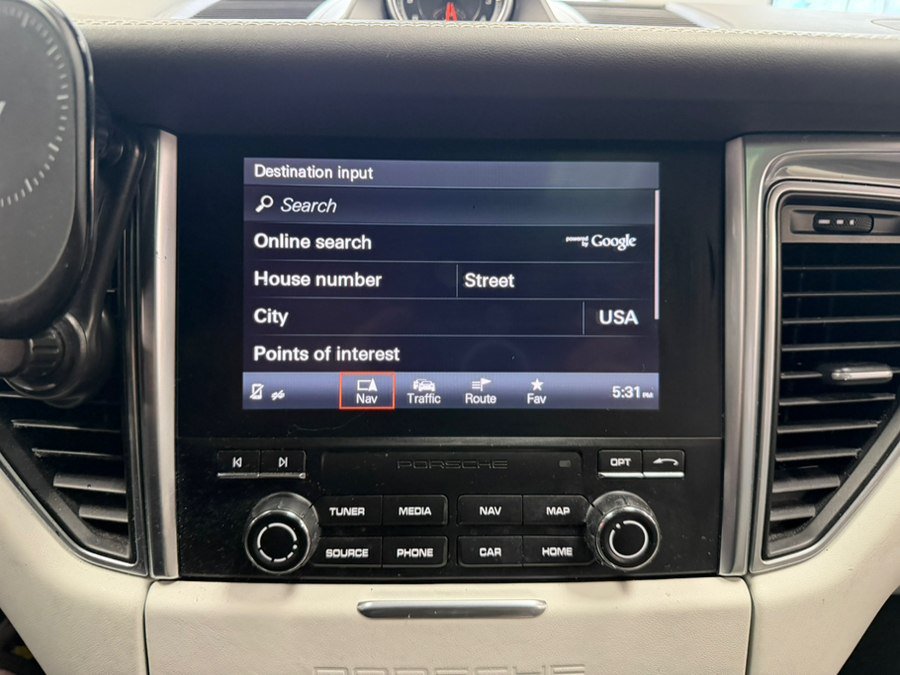 Used 2018 Porsche Macan S AWD/4WD image 56
