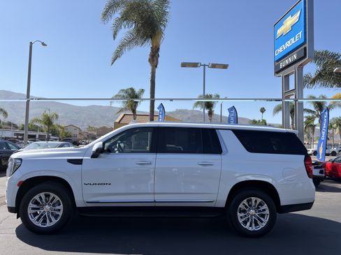 Used 2024 GMC Yukon XL SLT w/ SLT Premium Package RWD image 5