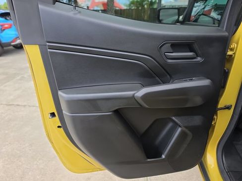 Used 2023 Chevrolet Colorado Trail Boss w/ Advanced Trailering Package AWD/4WD image 12