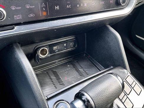Used 2023 Kia Sportage X-Line AWD/4WD image 32