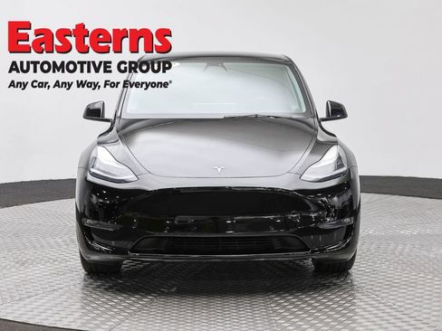 Used 2021 Tesla Model Y Long Range AWD/4WD image 2