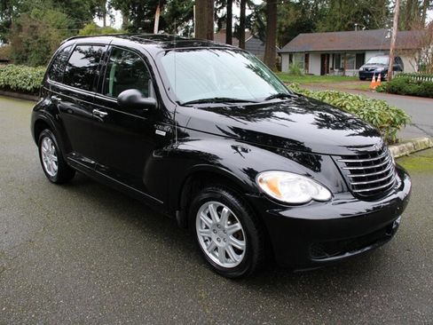 Used 2007 Chrysler PT Cruiser Touring image 2