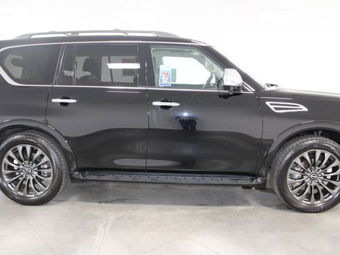 Used 2024 Nissan Armada Platinum w/ Captain's Chairs Package image 11