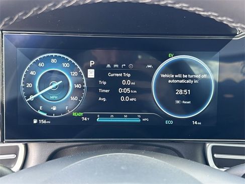 New 2025 Hyundai Elantra Limited image 19