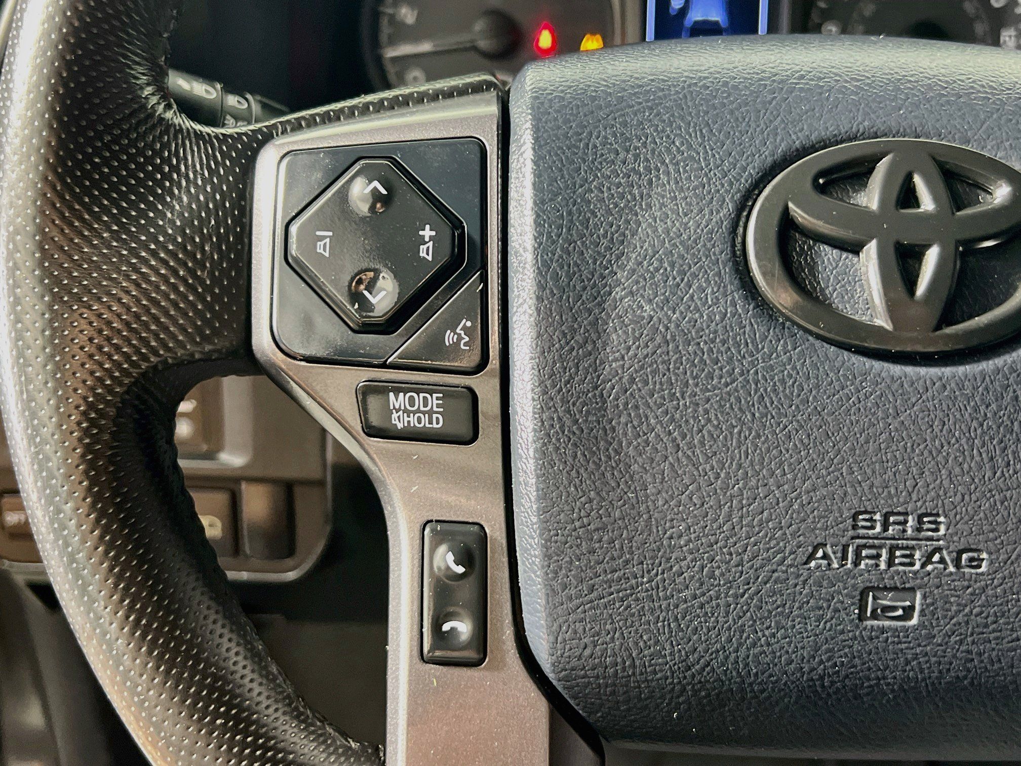 Used 2019 Toyota Tacoma TRD Off-Road AWD/4WD image 18